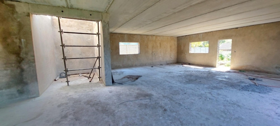 6 Bedroom Property for Sale in Sunrise On Sea Eastern Cape